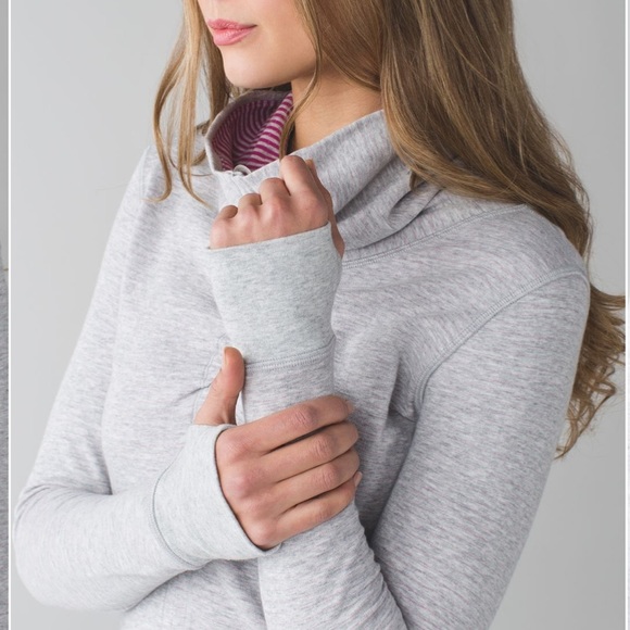 Lululemon reversible cowl neck cinched pullover - Picture 5 of 16